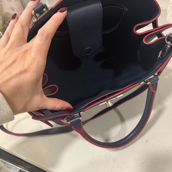 Louis Vuitton Navy Lockme - Picture 7 of 13